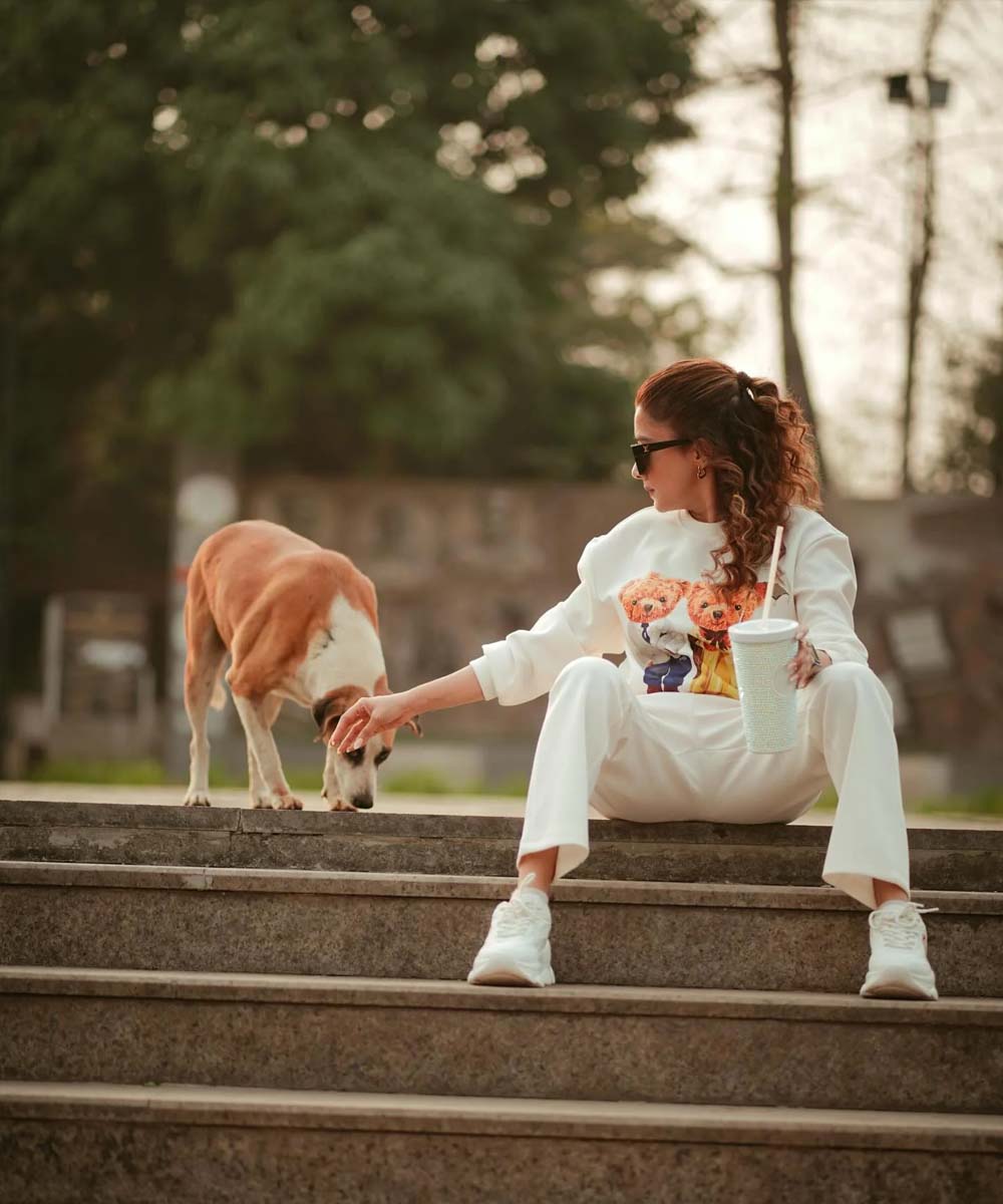 Hamster London Ted H Holiday White Sweatshirt & Lower Cord Set