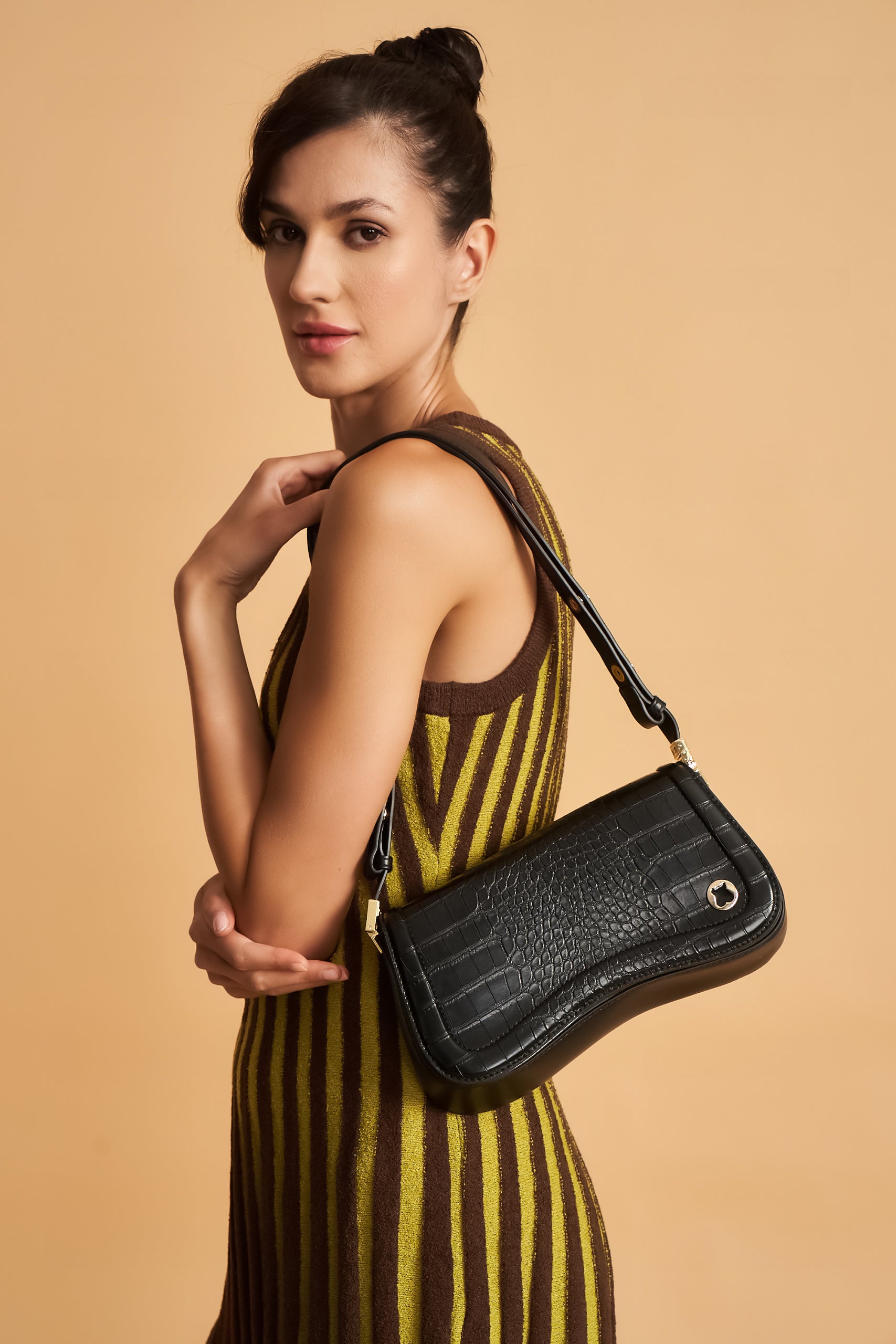 Hamster London Roma Shoulder Bag Black