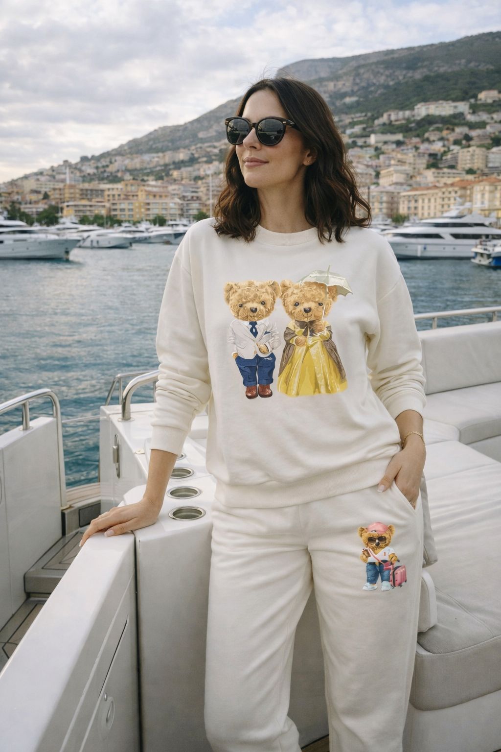 Hamster London Ted H Holiday White Sweatshirt & Lower Cord Set