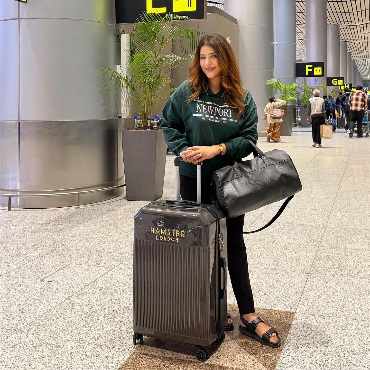 Hamster London High Candy Luggage Black 28 Inch