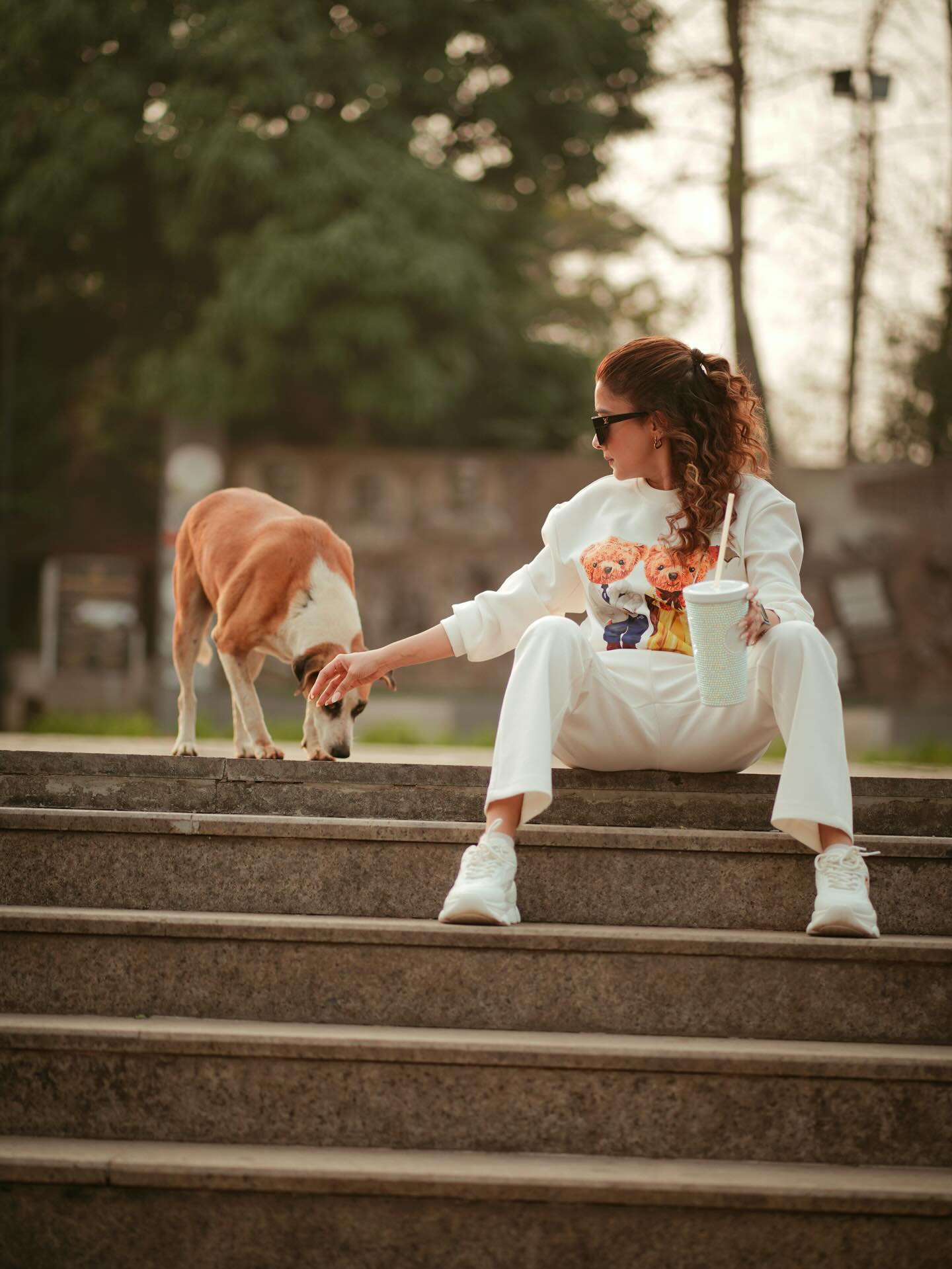 Hamster London Ted H Holiday White Sweatshirt & Lower Cord Set