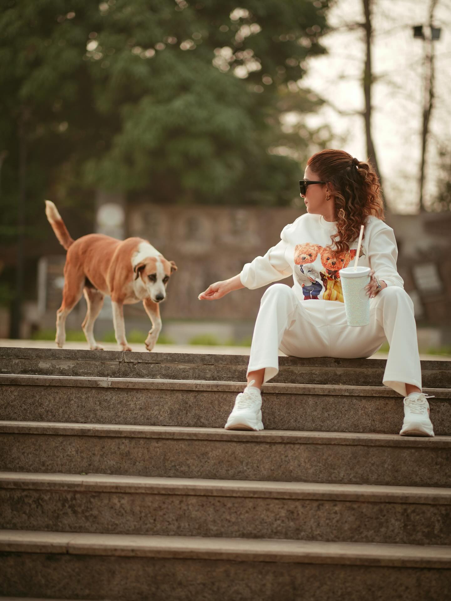 Hamster London Ted H Holiday White Sweatshirt